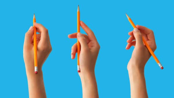 maneiras diferentes de segurar um lápis